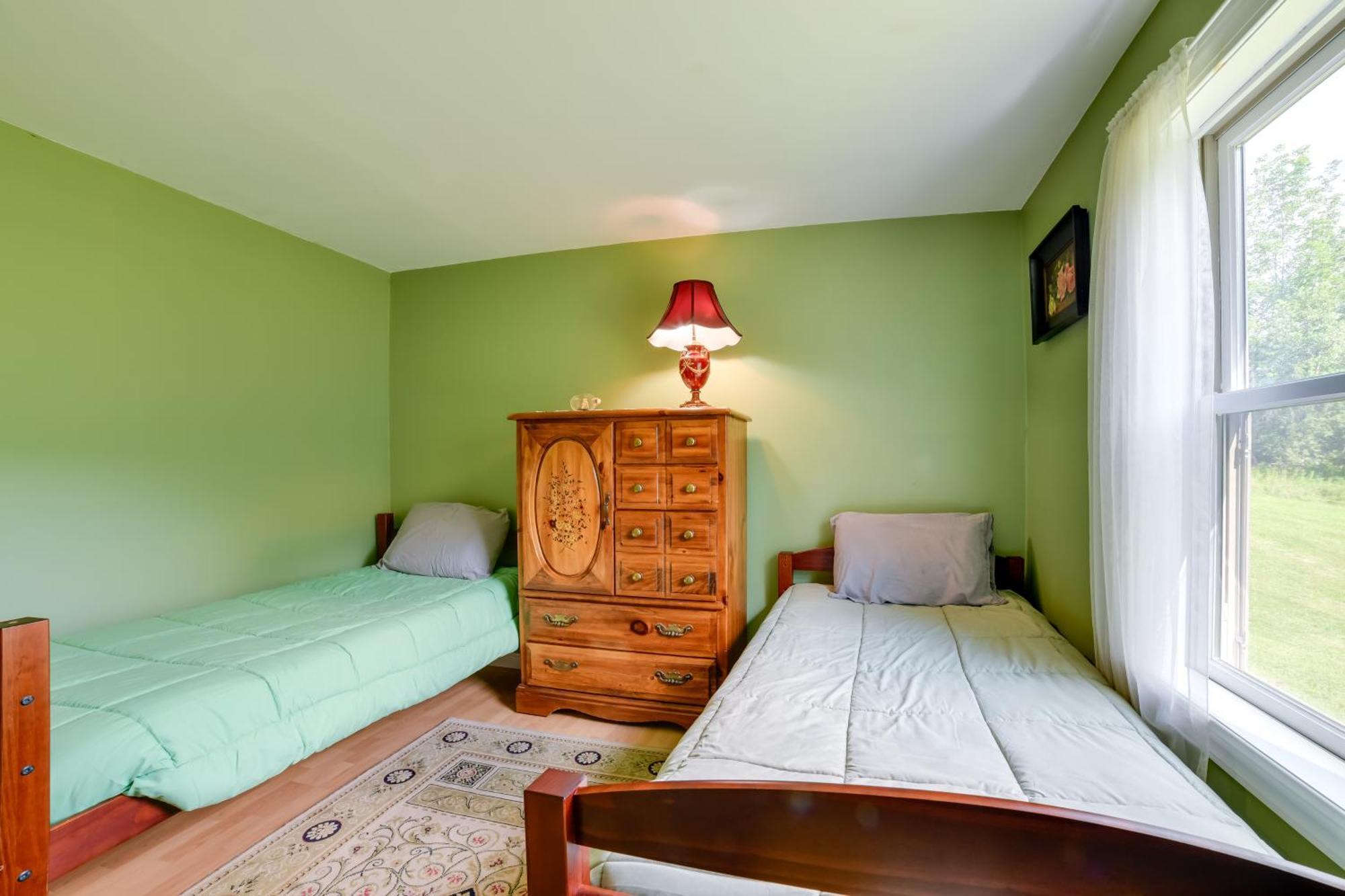 Quiet Catskills Getaway With Deck And Mtn Views New Kingston Esterno foto