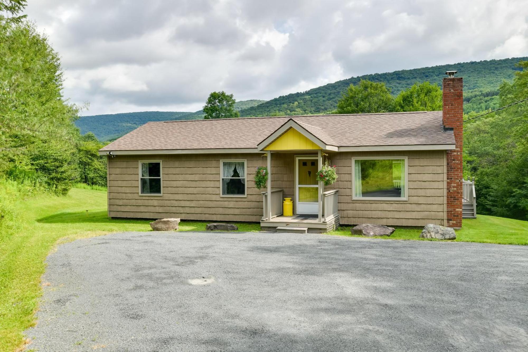 Quiet Catskills Getaway With Deck And Mtn Views New Kingston Esterno foto