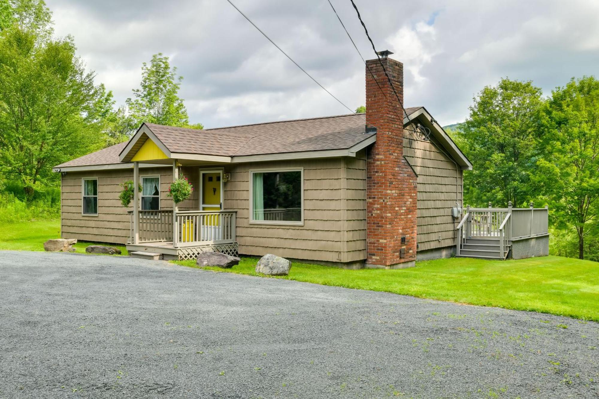 Quiet Catskills Getaway With Deck And Mtn Views New Kingston Esterno foto
